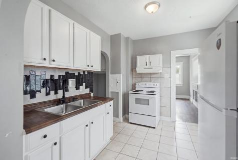 418 Rose Lane Fort Wayne IN 46807