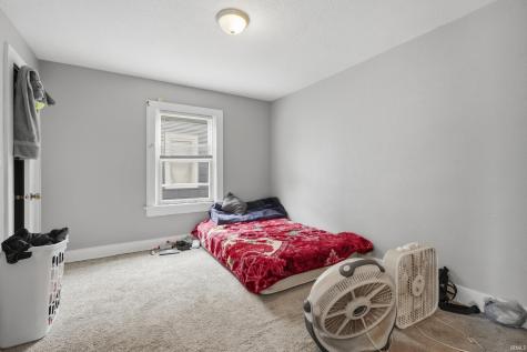 418 Rose Lane Fort Wayne IN 46807