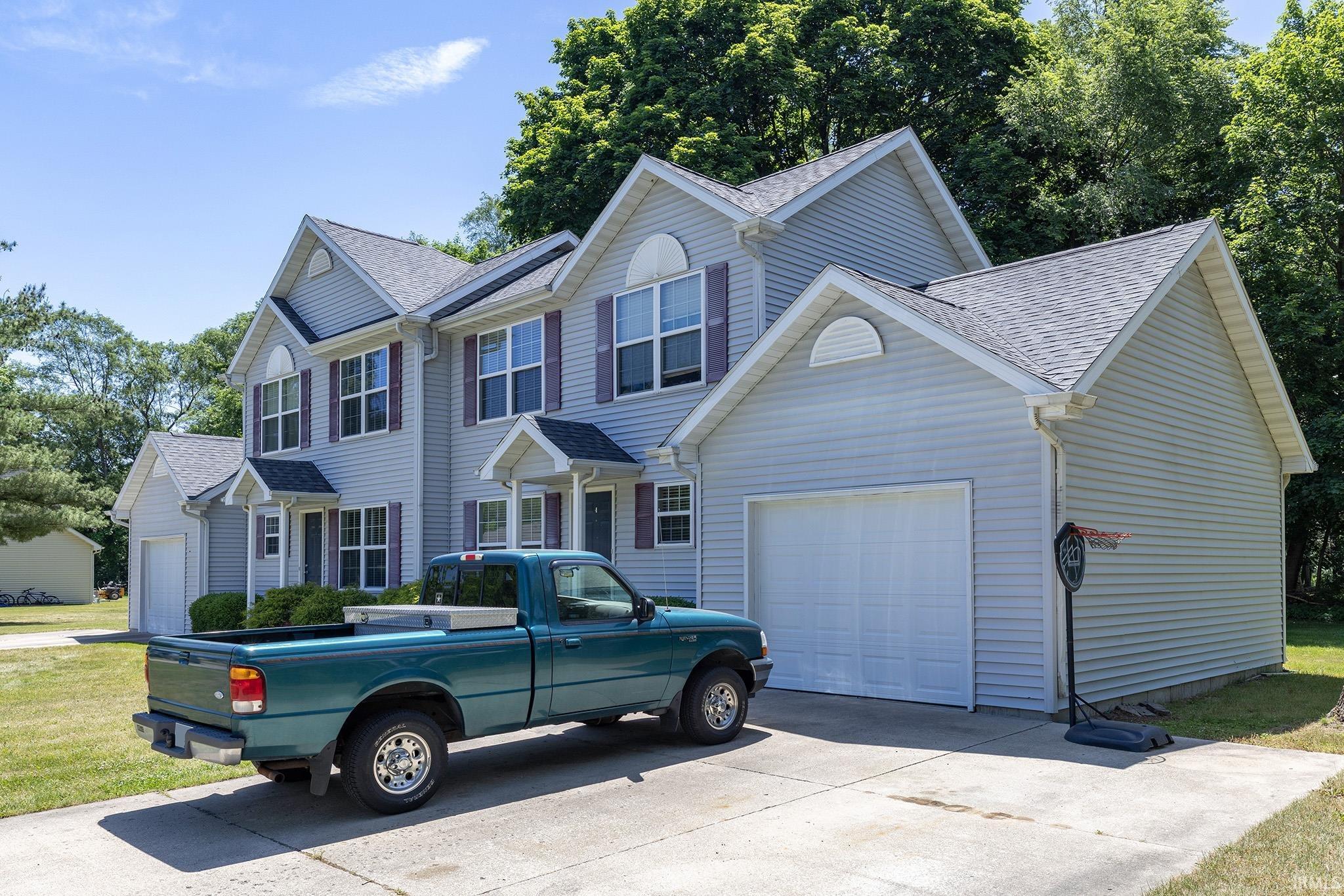 23724/23726 Springriver Drive Elkhart IN 46516