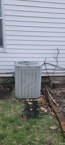 1003 S 4th Street Terre Haute IN 47807