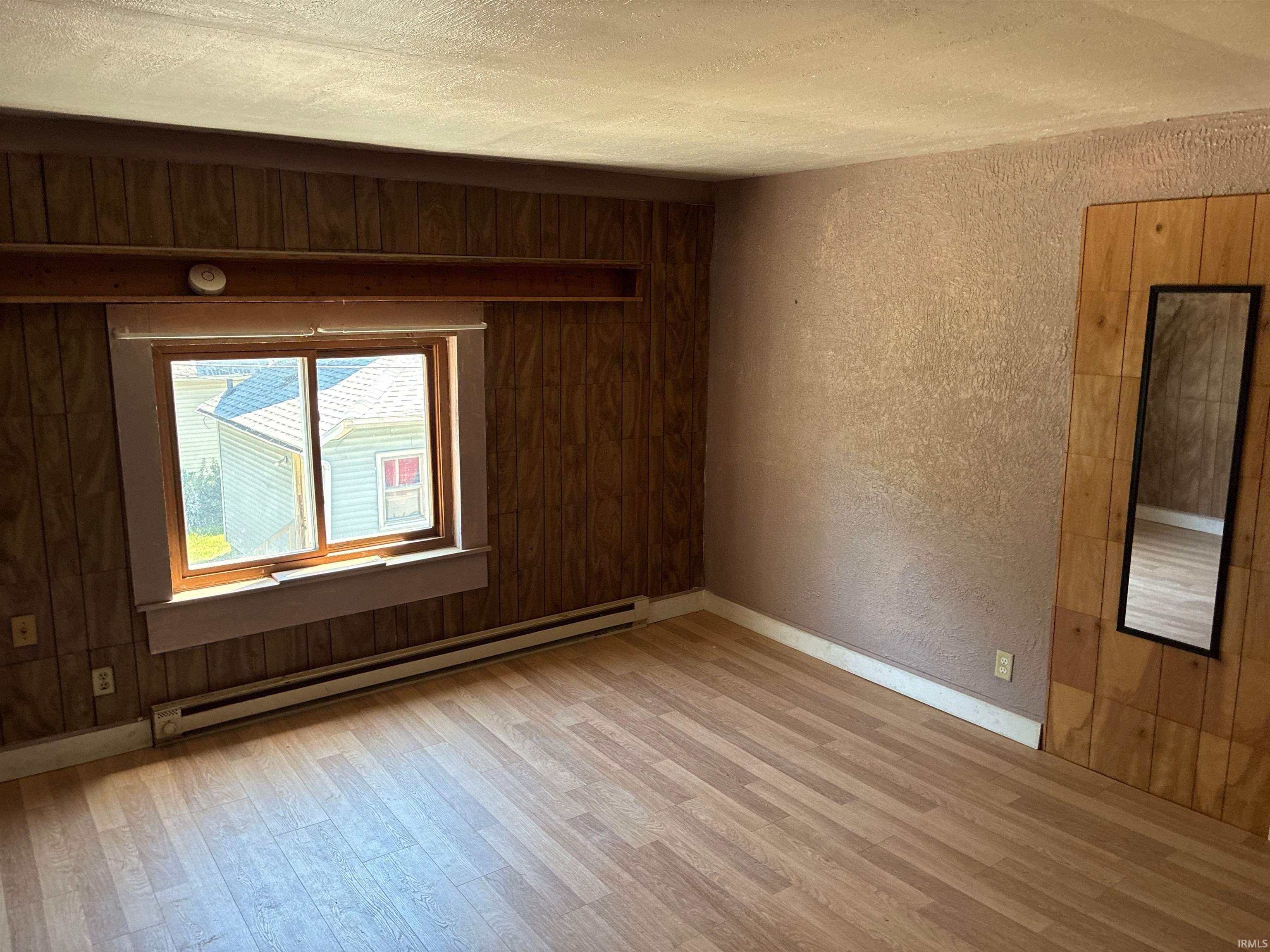 311 Hillside Court Elkhart IN 46516