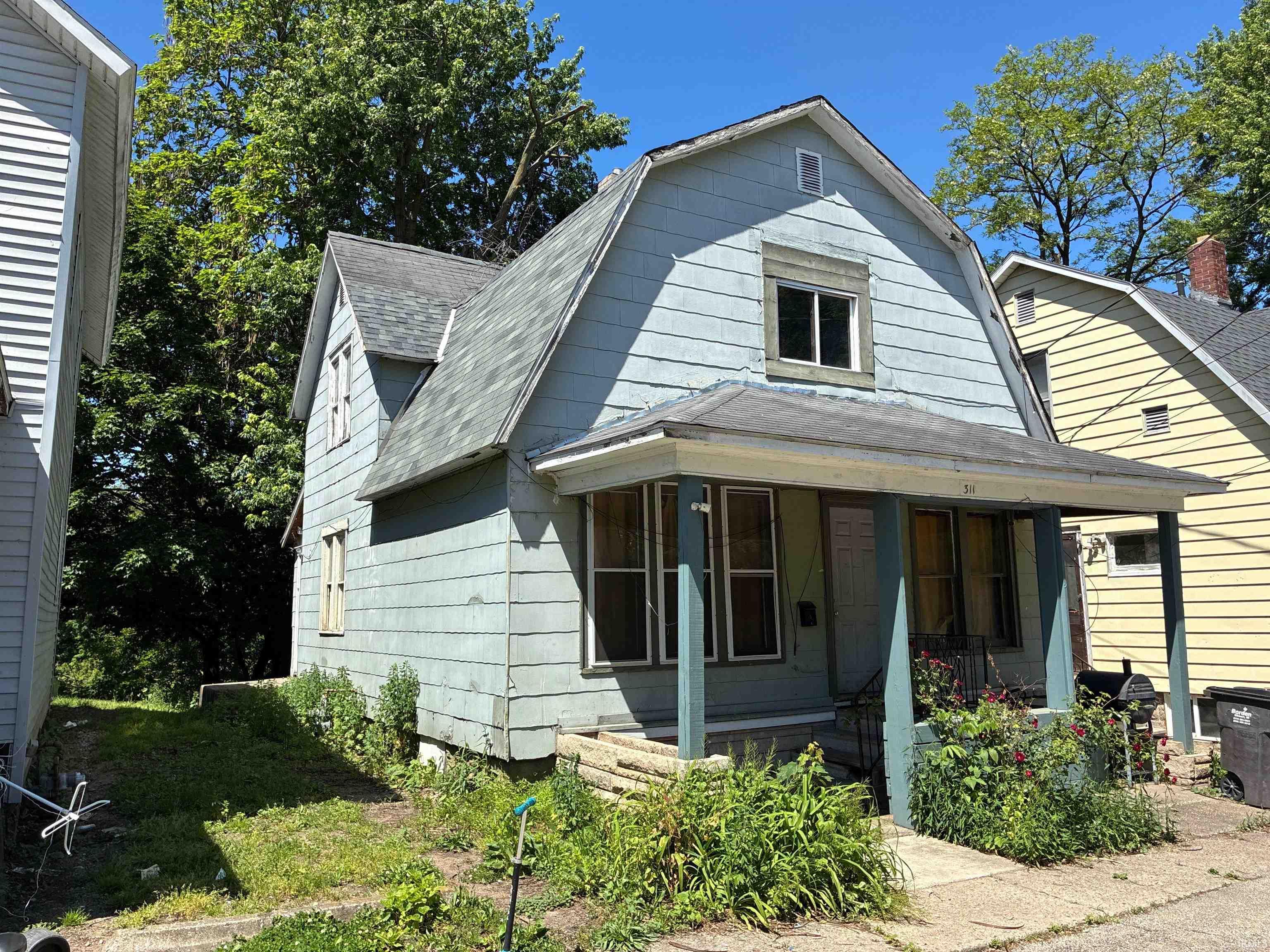 311 Hillside Court Elkhart IN 46516