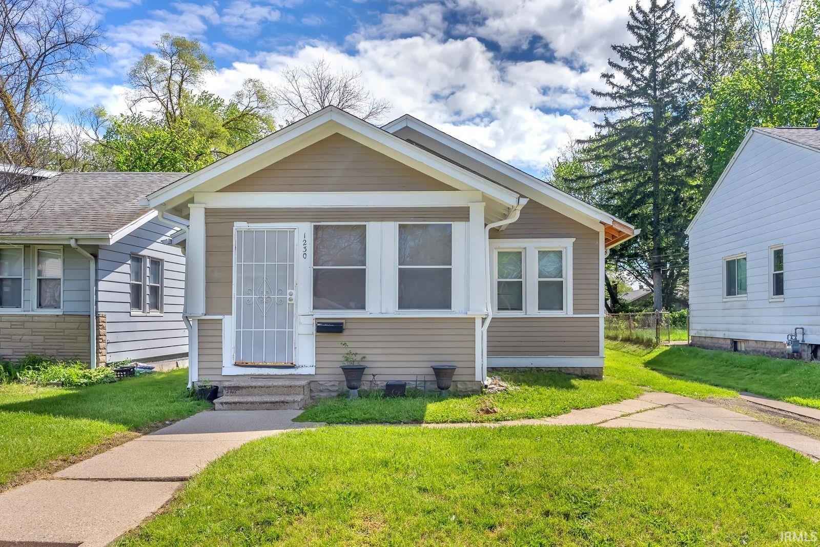 1654 O'brien St Street South Bend IN 46628