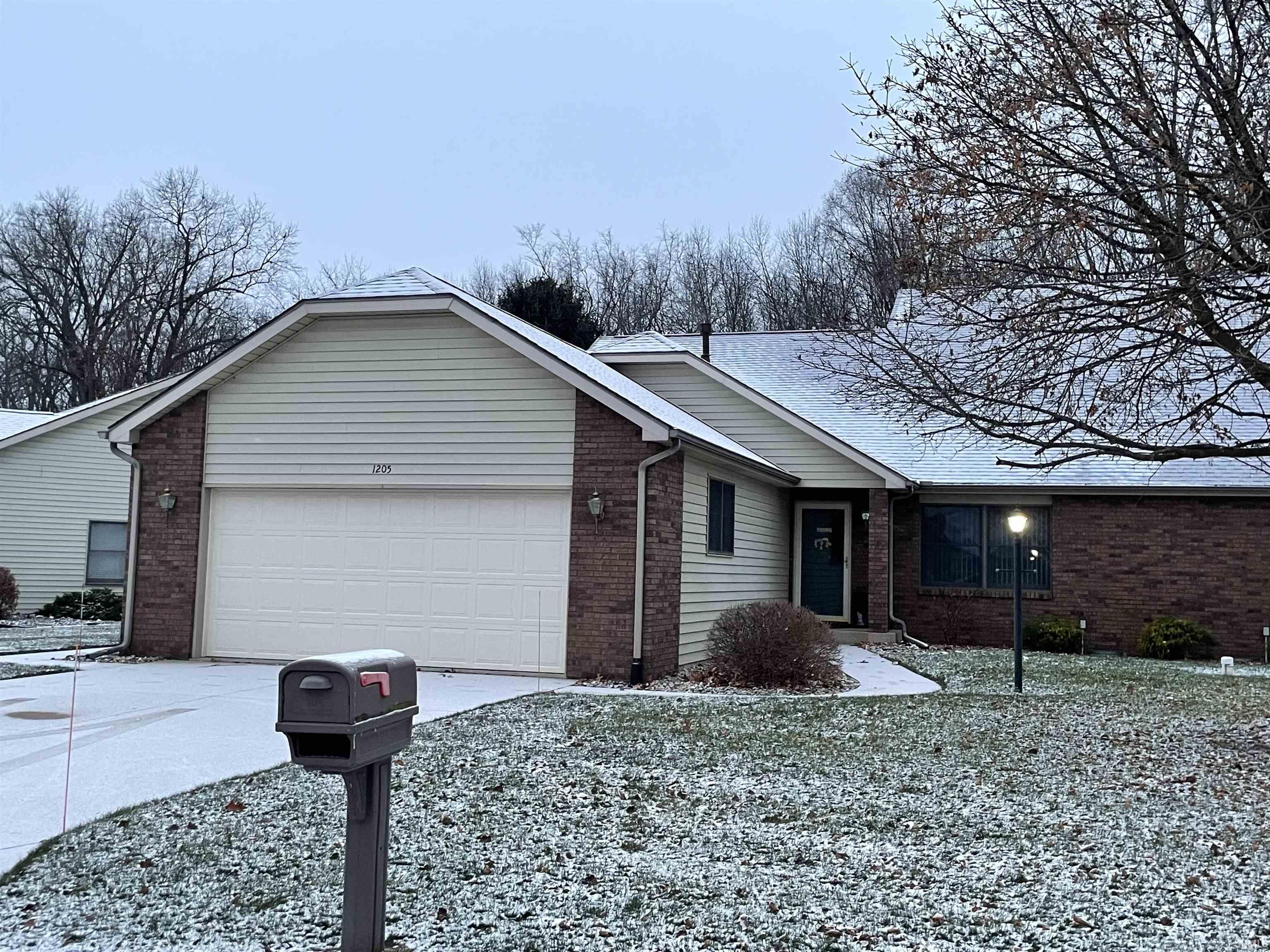 1205 Lakewood Hills Drive Warsaw IN 46580
