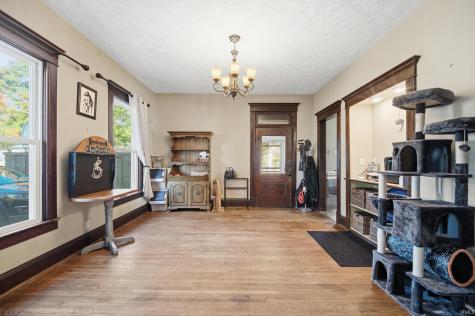 121 N Harvey Street Linden IN 47955