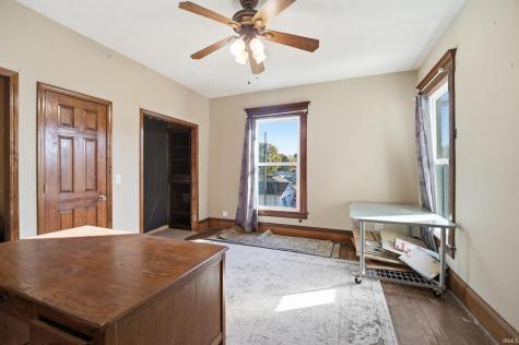 121 N Harvey Street Linden IN 47955