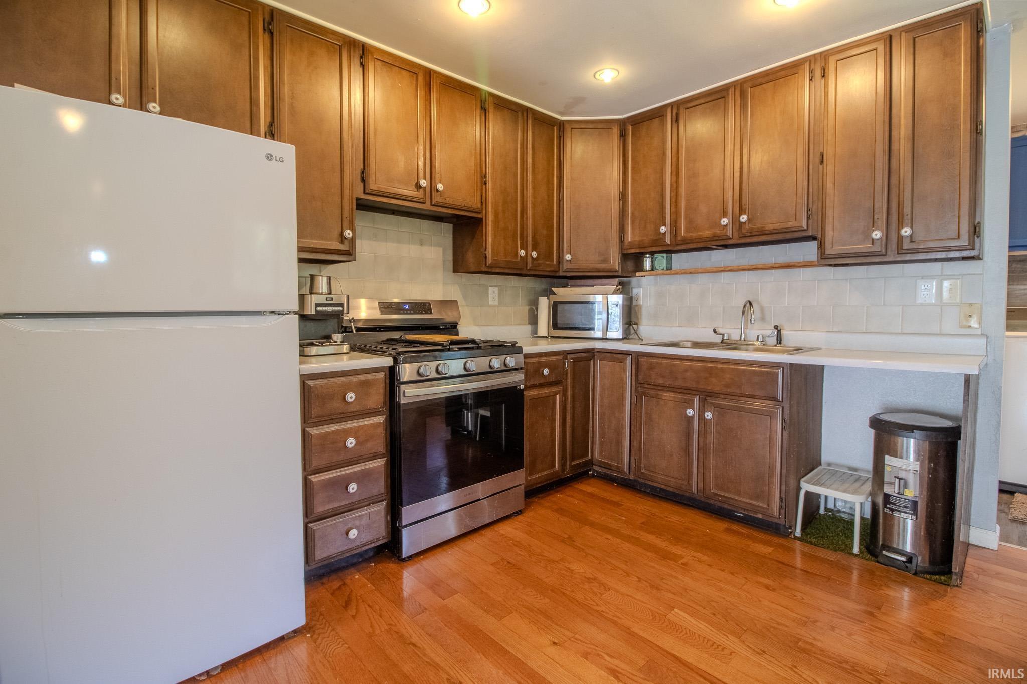 1280 S 300 E Knox IN 46534