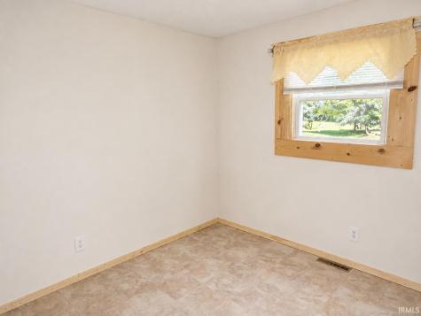 855 N 1025 E Knox IN 46534