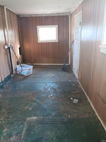 2512 N Us 150 Street West Terre Haute IN 47885