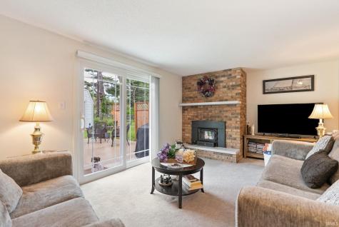 5323 Fernwood Avenue Fort Wayne IN 46809