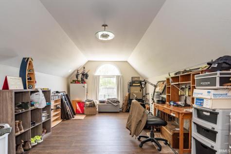 4220 S Clear View Drive Bloomington IN 47403