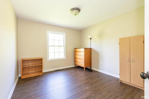 4220 S Clear View Drive Bloomington IN 47403