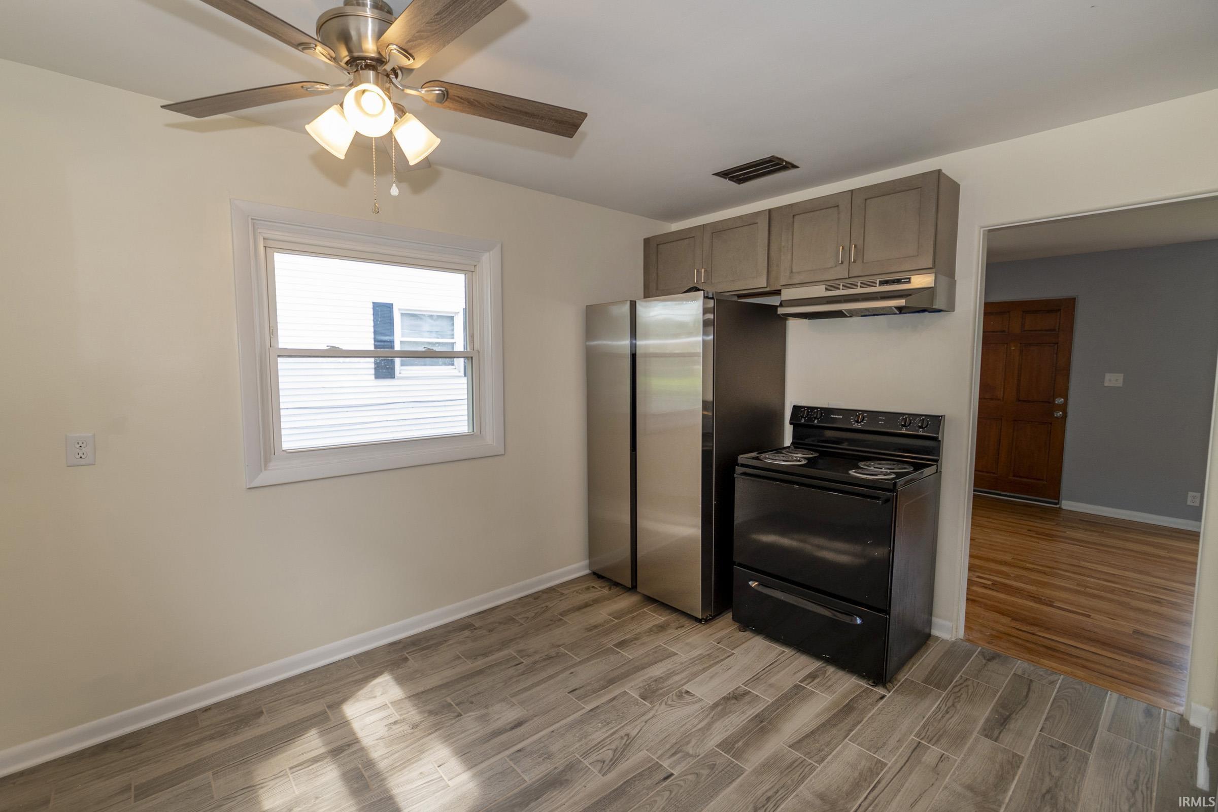 2214 Rockne Drive South Bend IN 46615