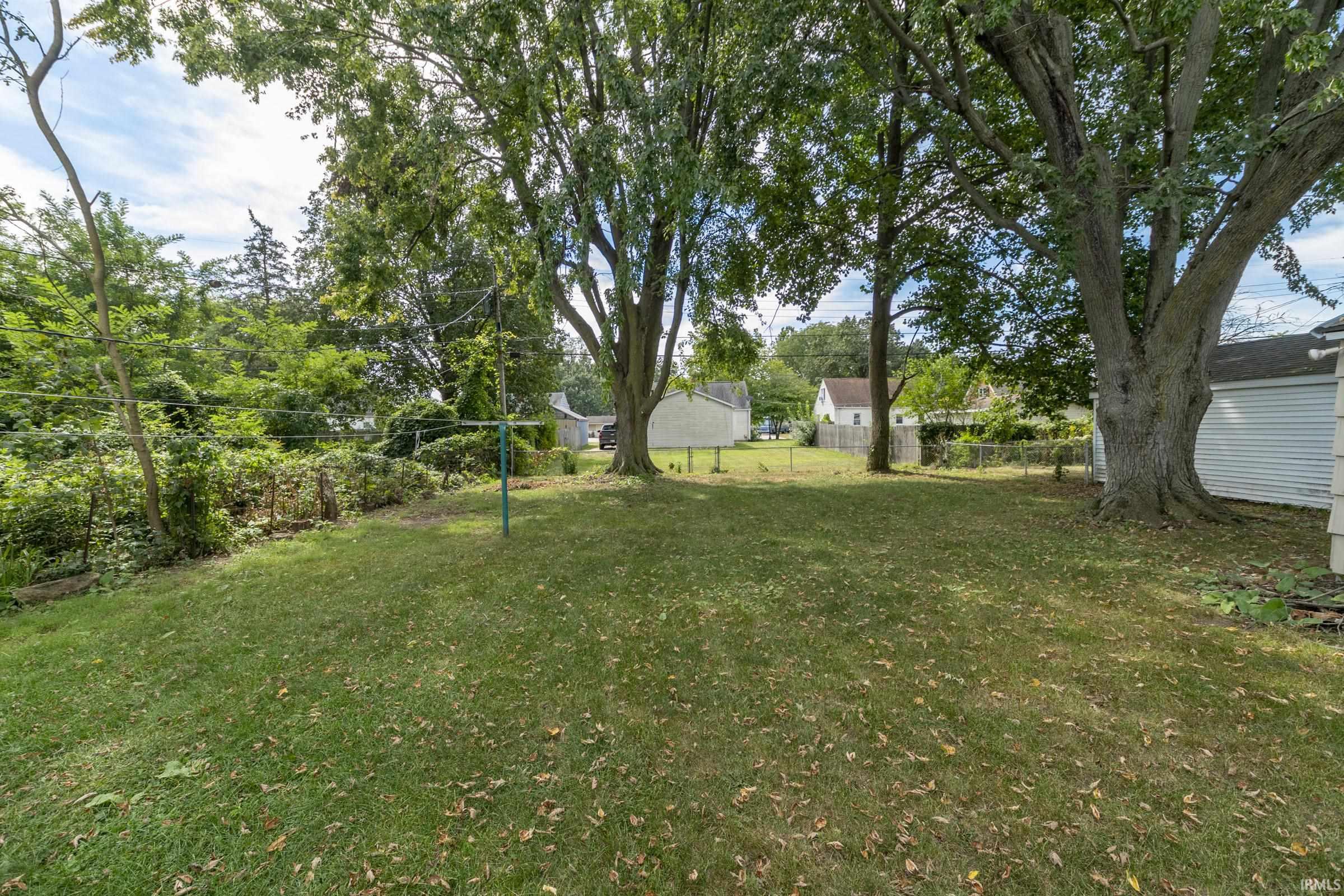 2214 Rockne Drive South Bend IN 46615