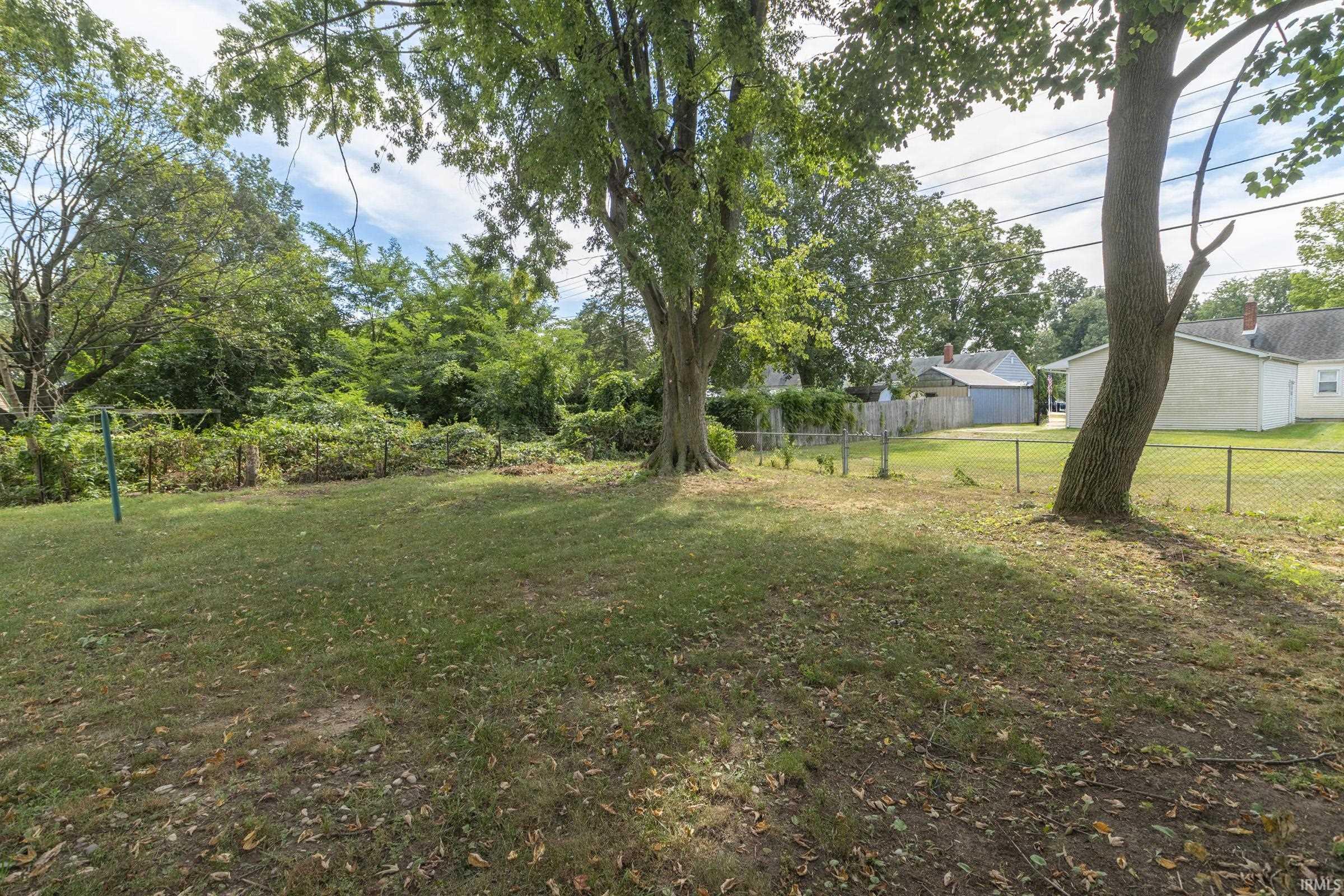 2214 Rockne Drive South Bend IN 46615