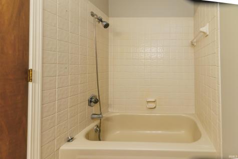 2501 W Sacramento Drive Muncie IN 47303