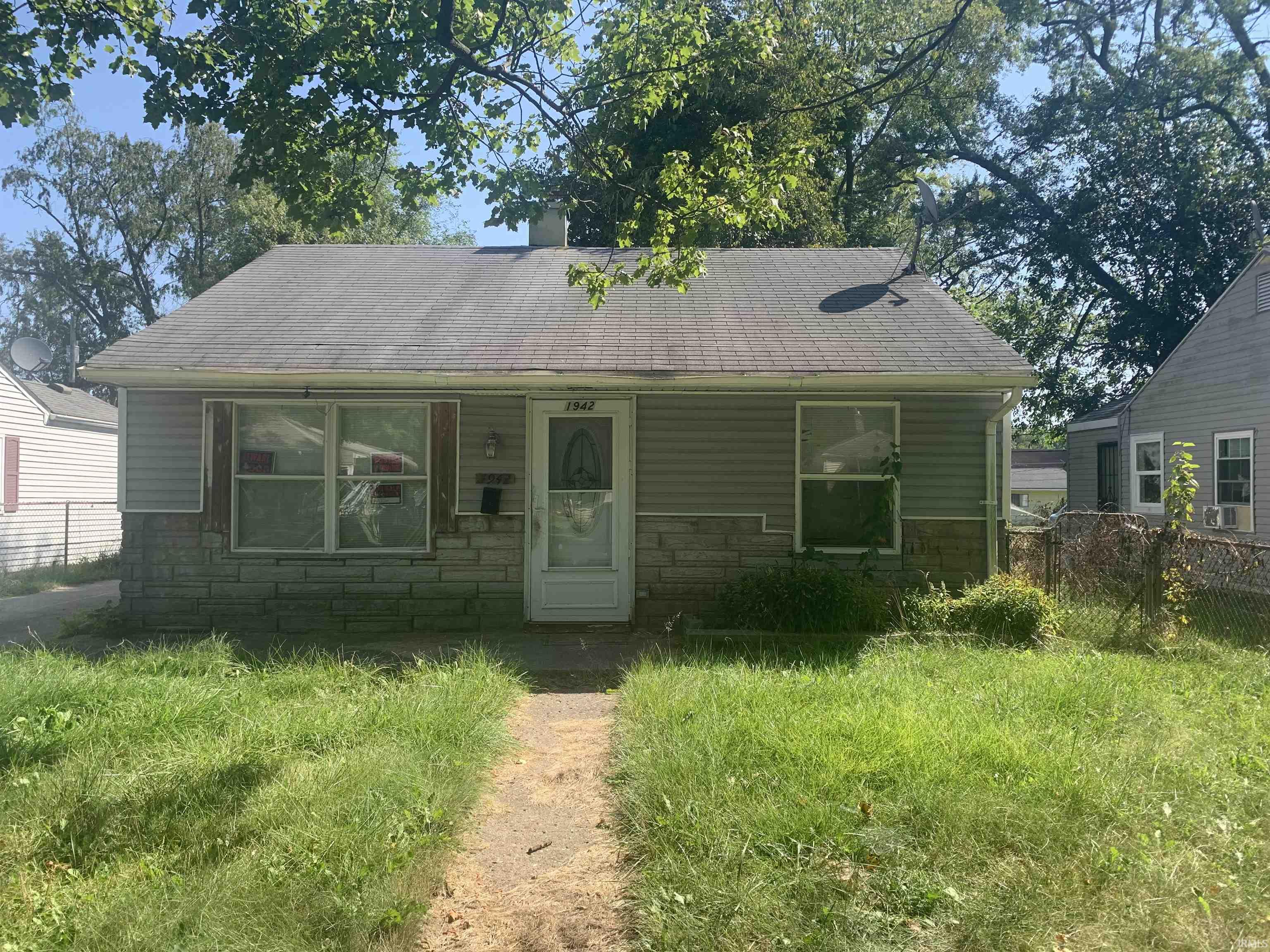 1942 N Johnson Street South Bend IN 46628