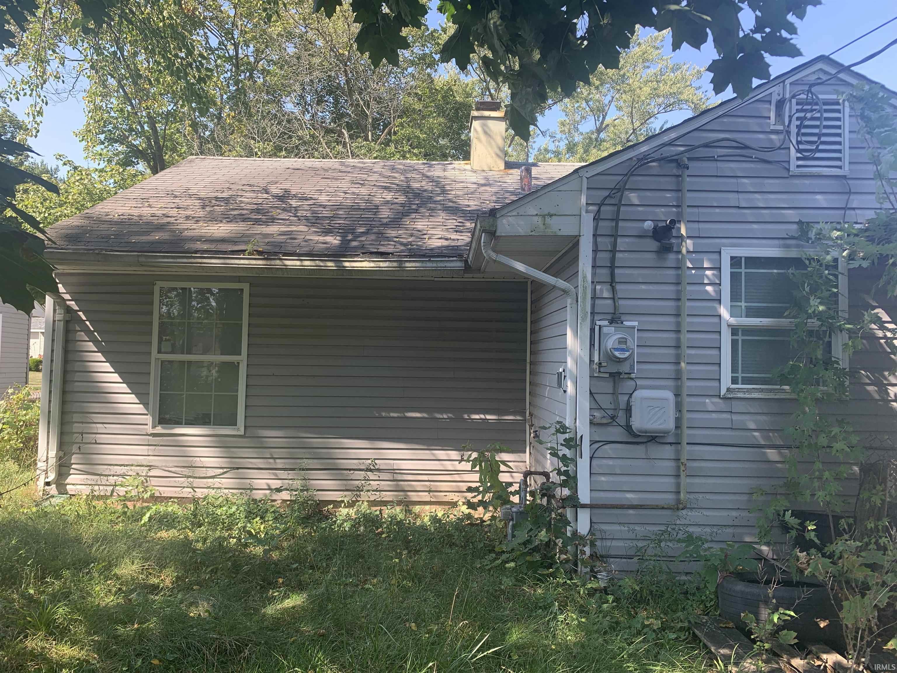 1942 N Johnson Street South Bend IN 46628
