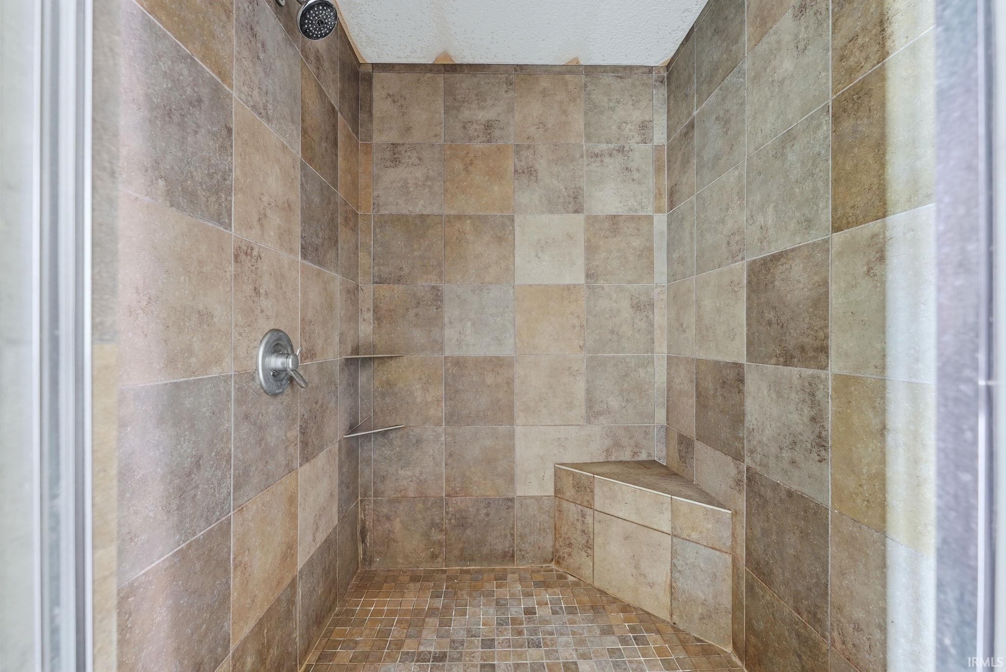 2085 Lindenwood Avenue Warsaw IN 46580