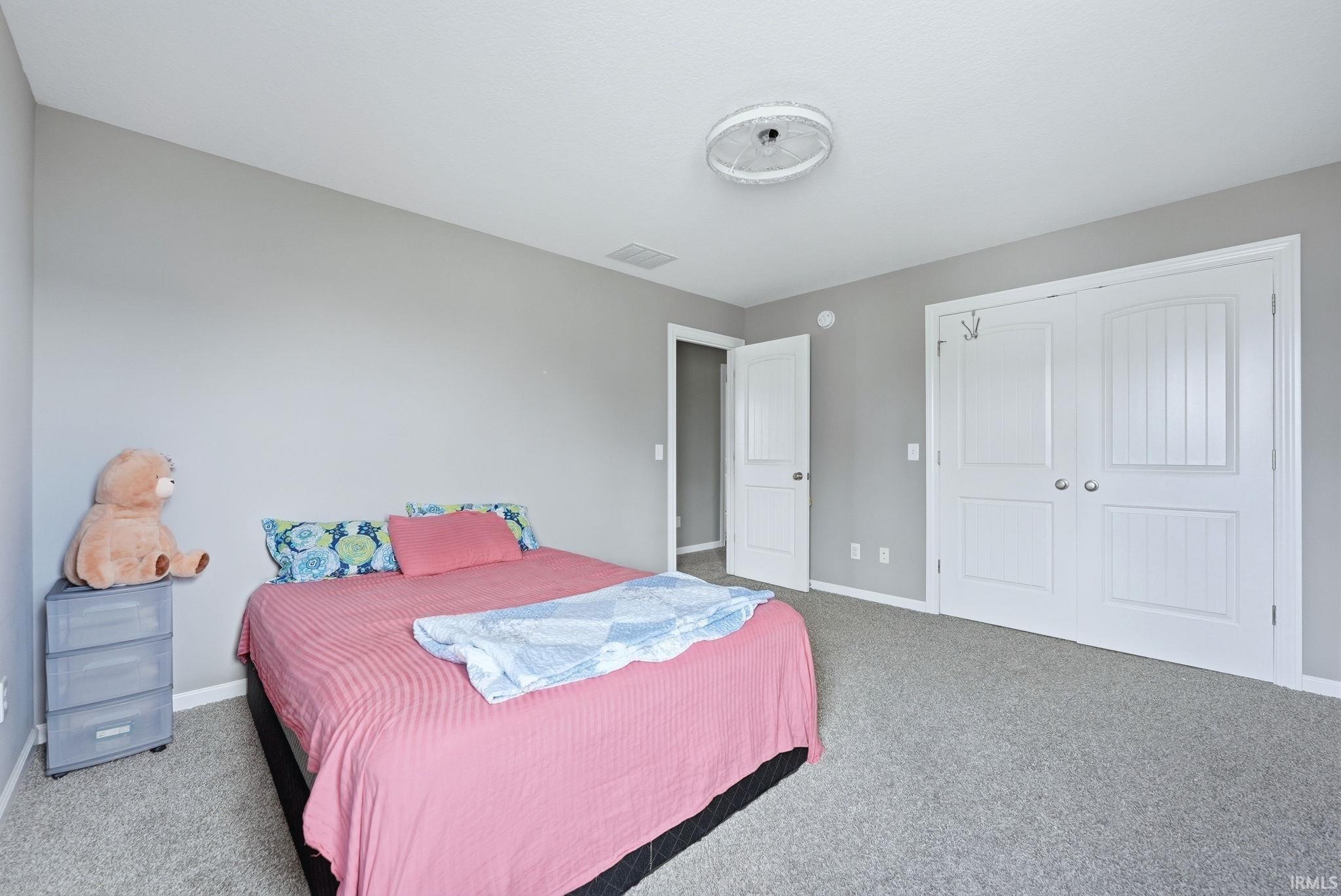 2085 Lindenwood Avenue Warsaw IN 46580