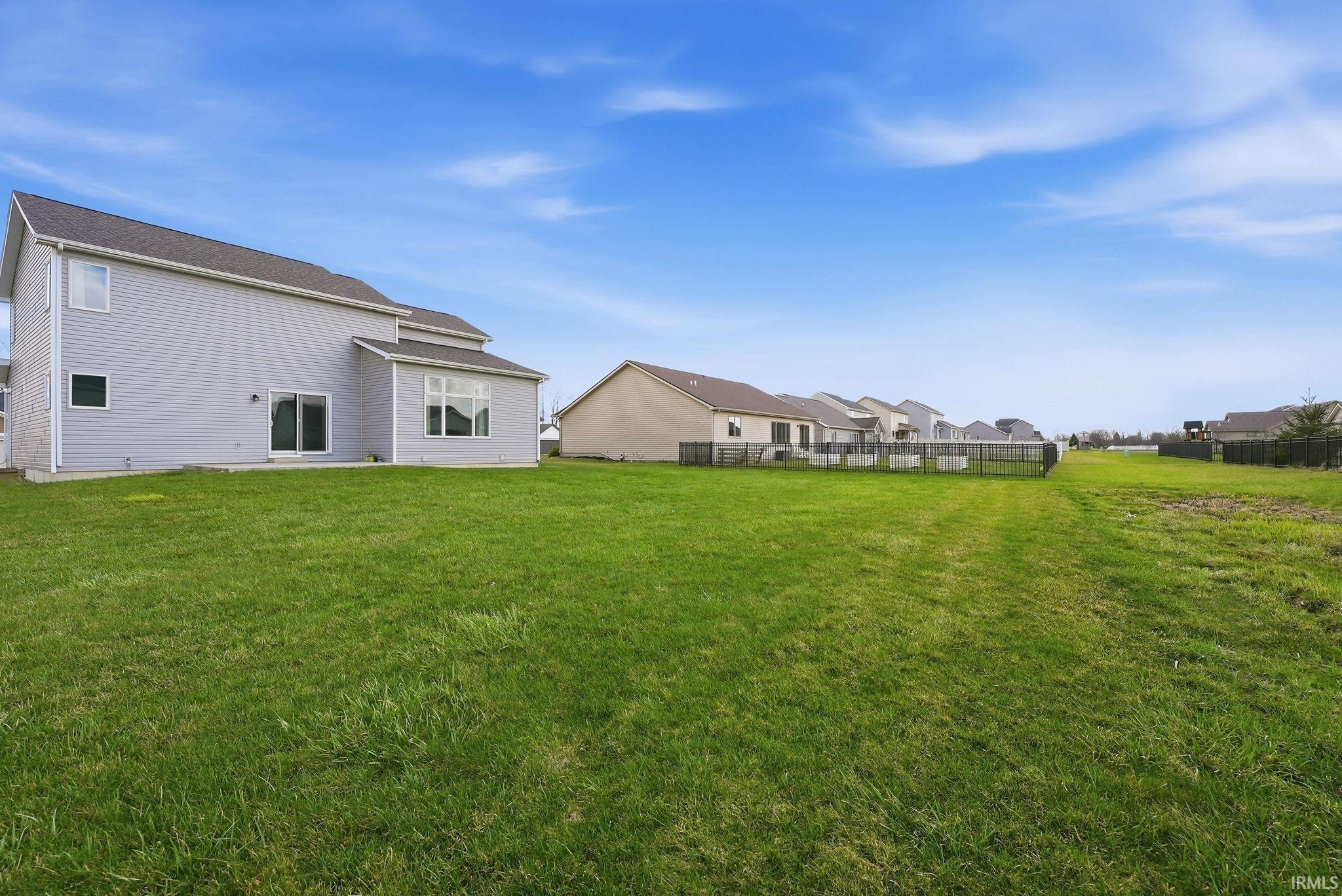 2085 Lindenwood Avenue Warsaw IN 46580