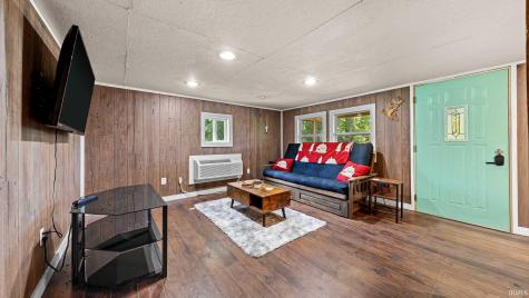 12004 River Cabin Lane Shoals IN 47581