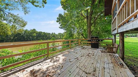 12004 River Cabin Lane Shoals IN 47581