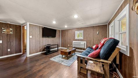 12004 River Cabin Lane Shoals IN 47581