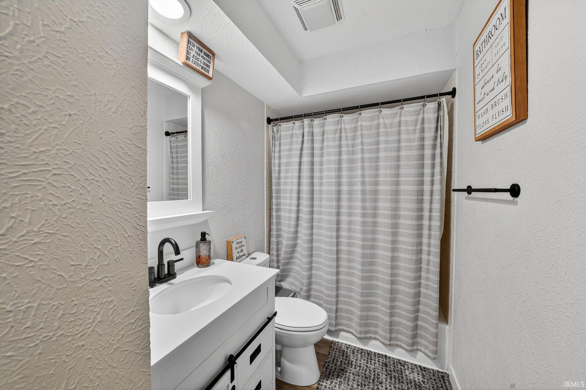 51246 Shady Lane Elkhart IN 46514