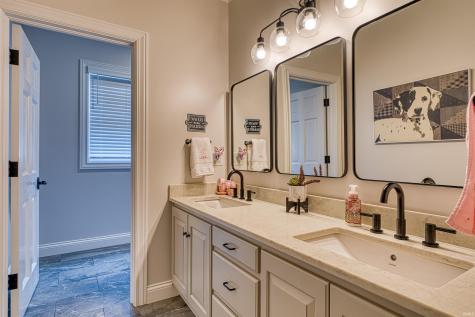 5800 Temper Trail Court Evansville IN 47720