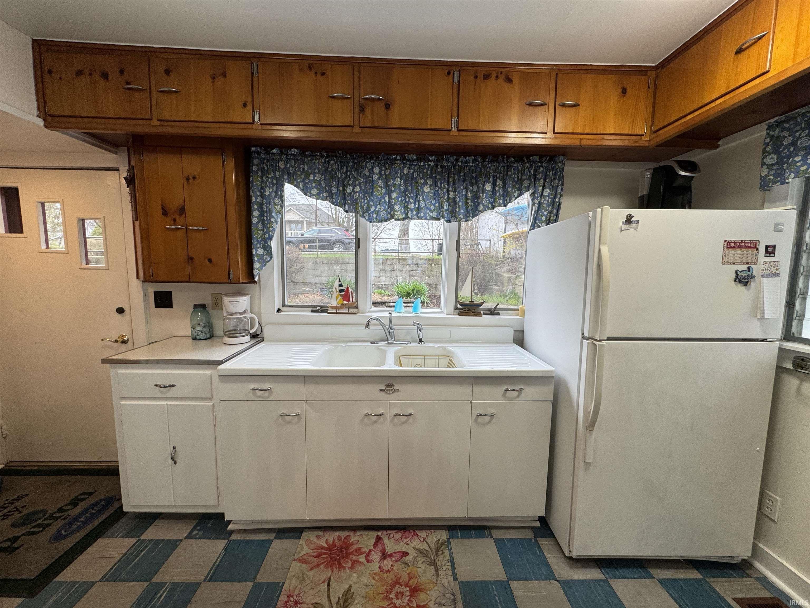 2807 Barrett Road Rochester IN 46975
