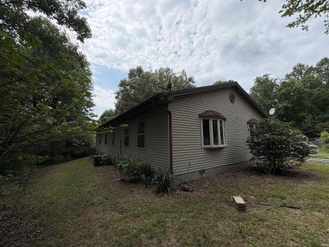 7675 Ault Road Freedom IN 47431