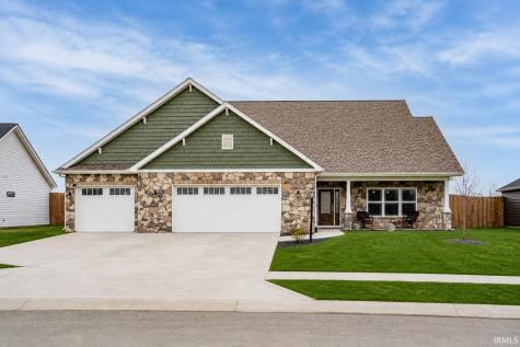 10462 Chestnut Creek Boulevard Fort Wayne IN 46814