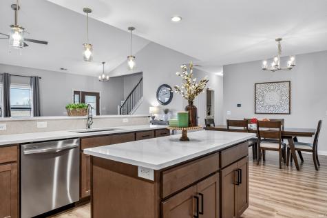 10462 Chestnut Creek Boulevard Fort Wayne IN 46814