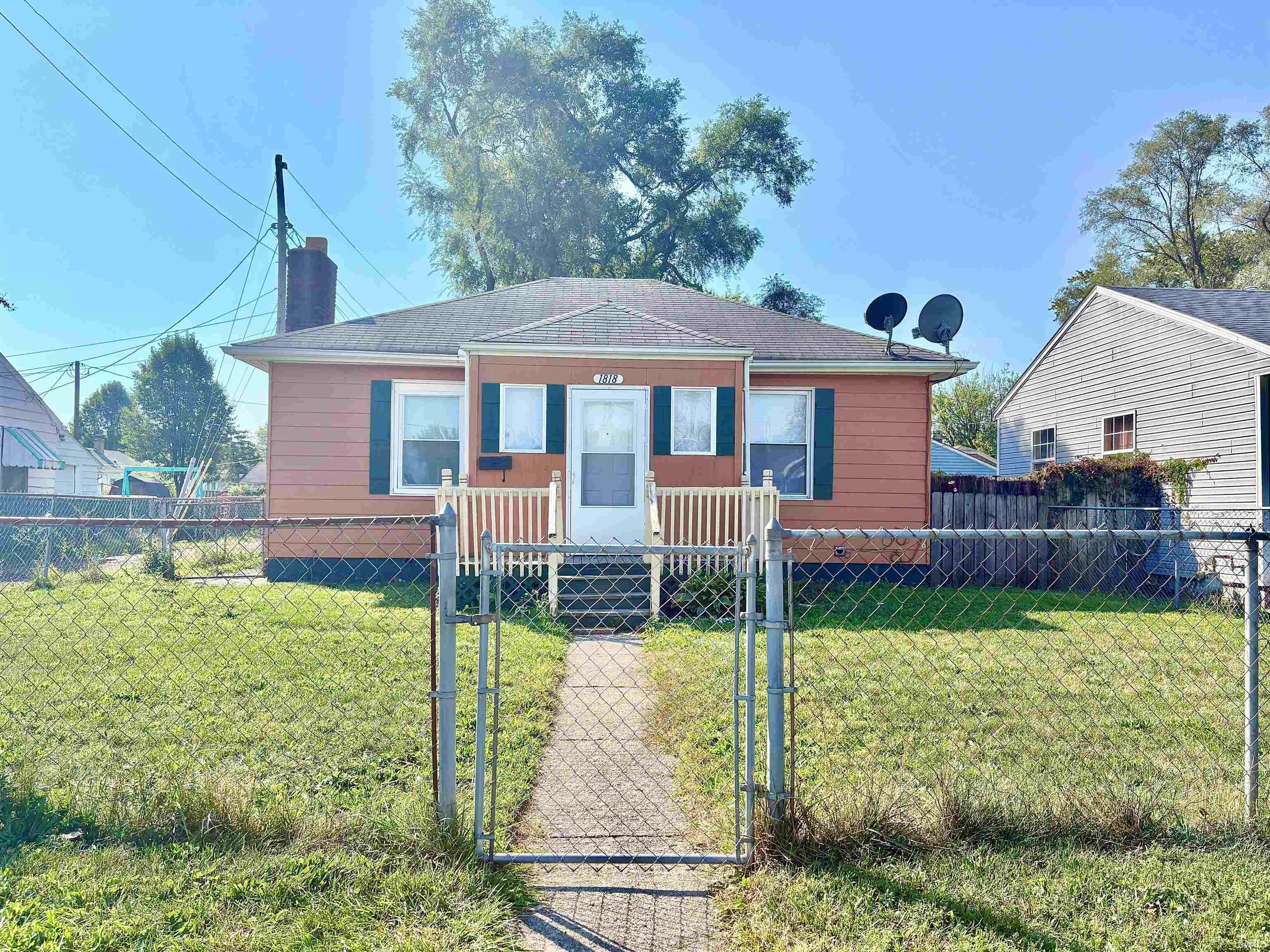 1818 W Indiana Avenue South Bend IN 46613
