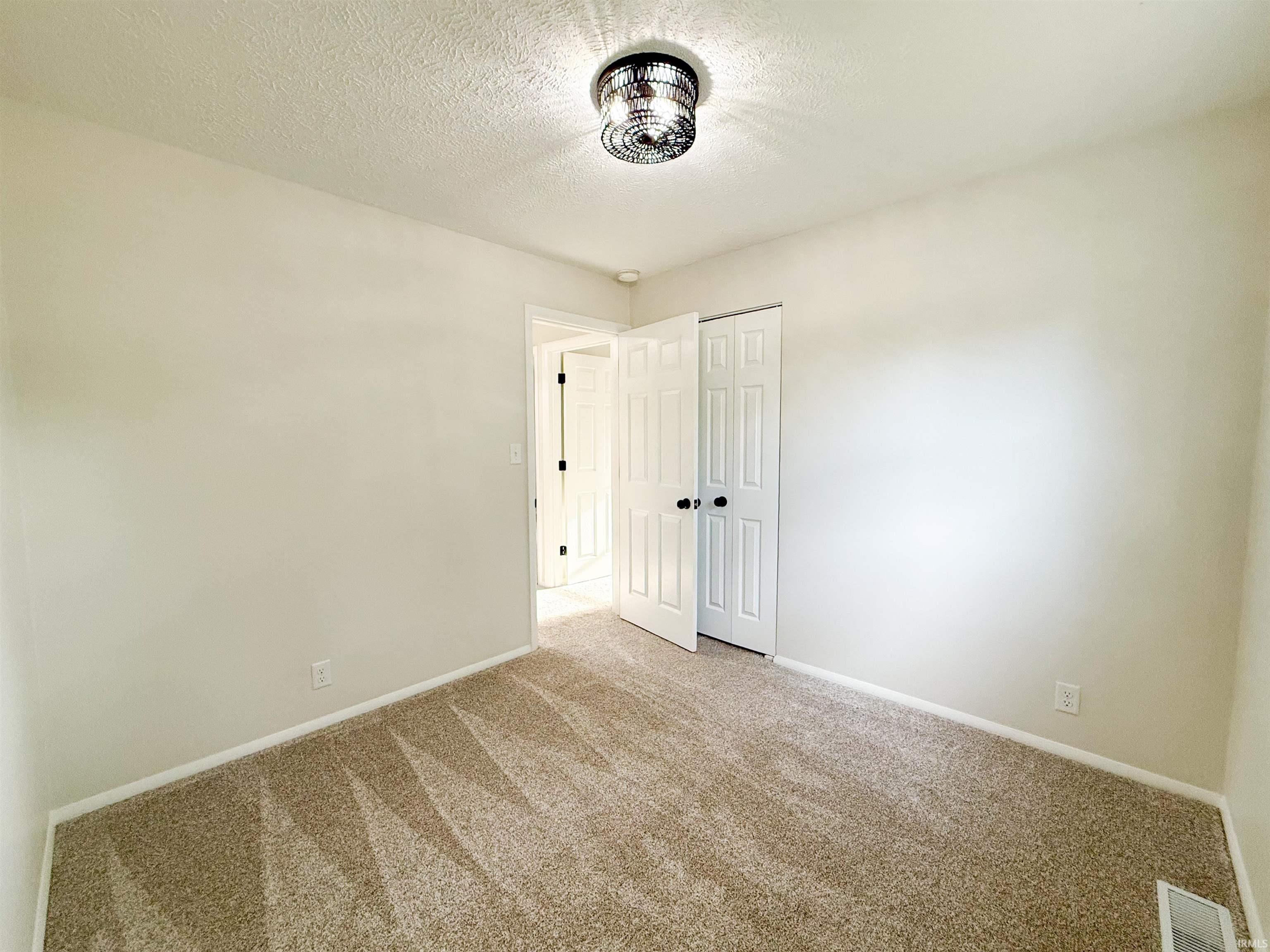 3118 Sunnymede Avenue South Bend IN 46615