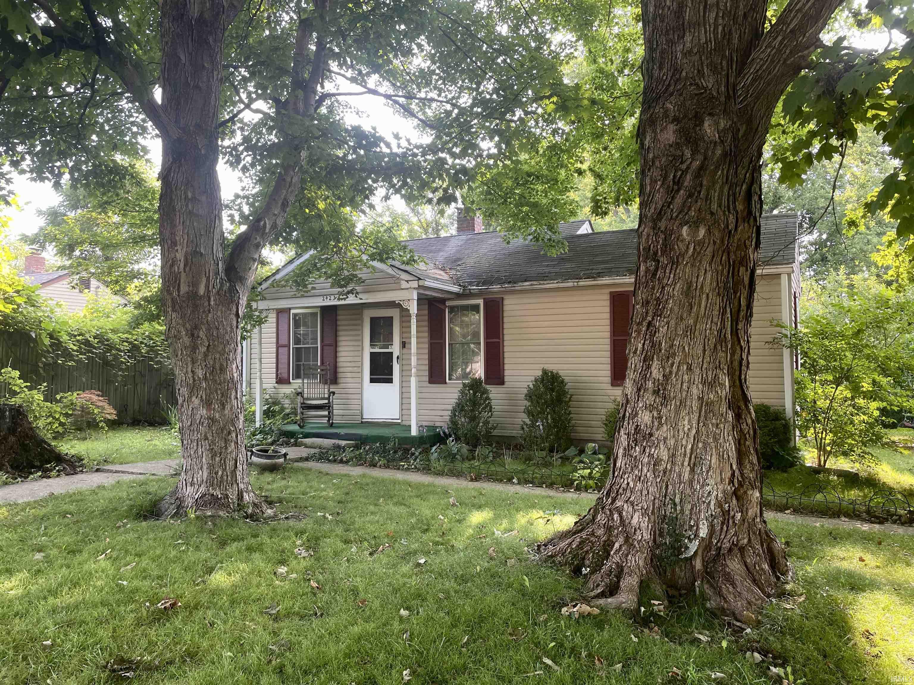 2423 S Ford Avenue Bloomington IN 47403
