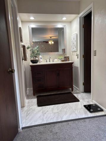 5717 S Bridgeton Lane South Bend IN 46614