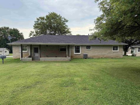 17 P Street Bedford IN 47421