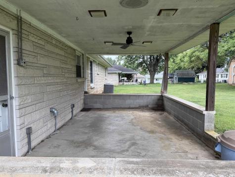 17 P Street Bedford IN 47421
