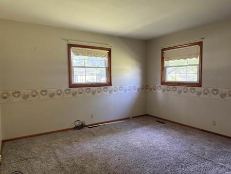 17 P Street Bedford IN 47421