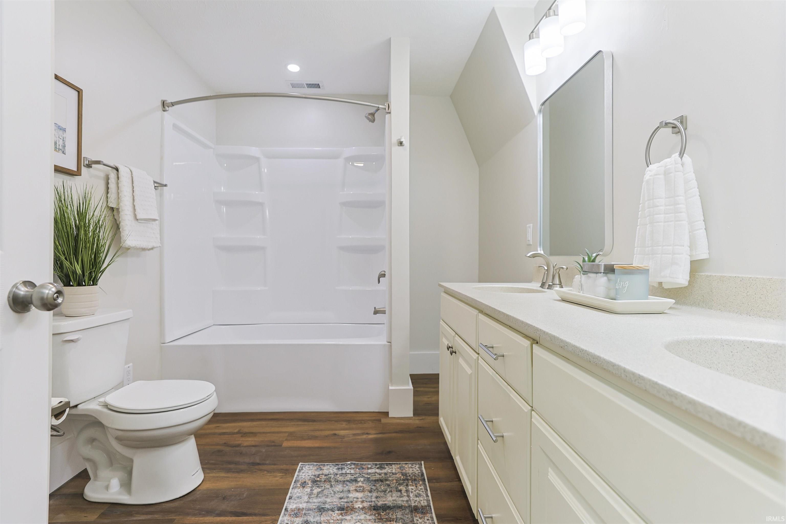 22761 Ardmore Trail South Bend IN 46628
