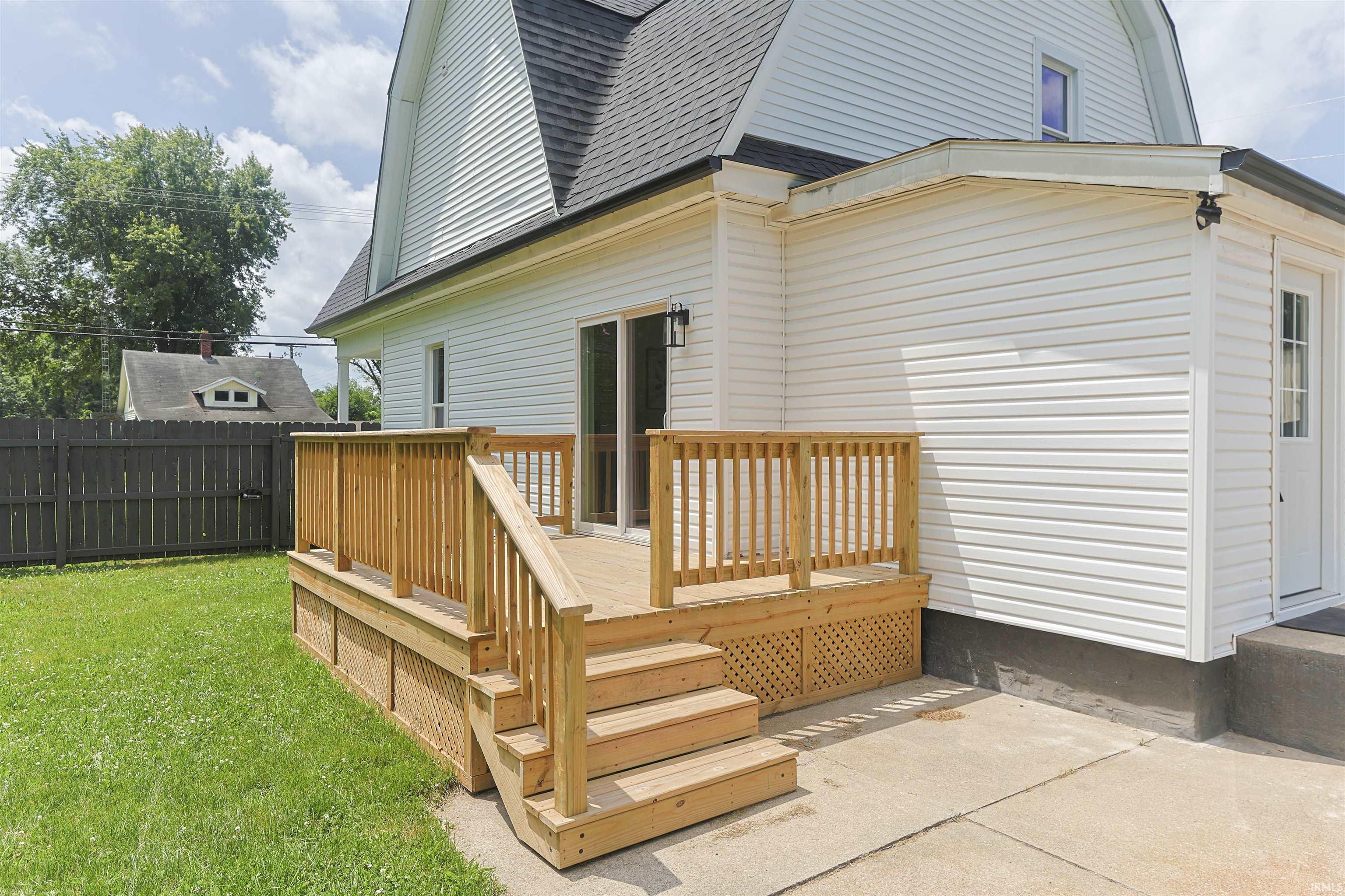 22761 Ardmore Trail South Bend IN 46628