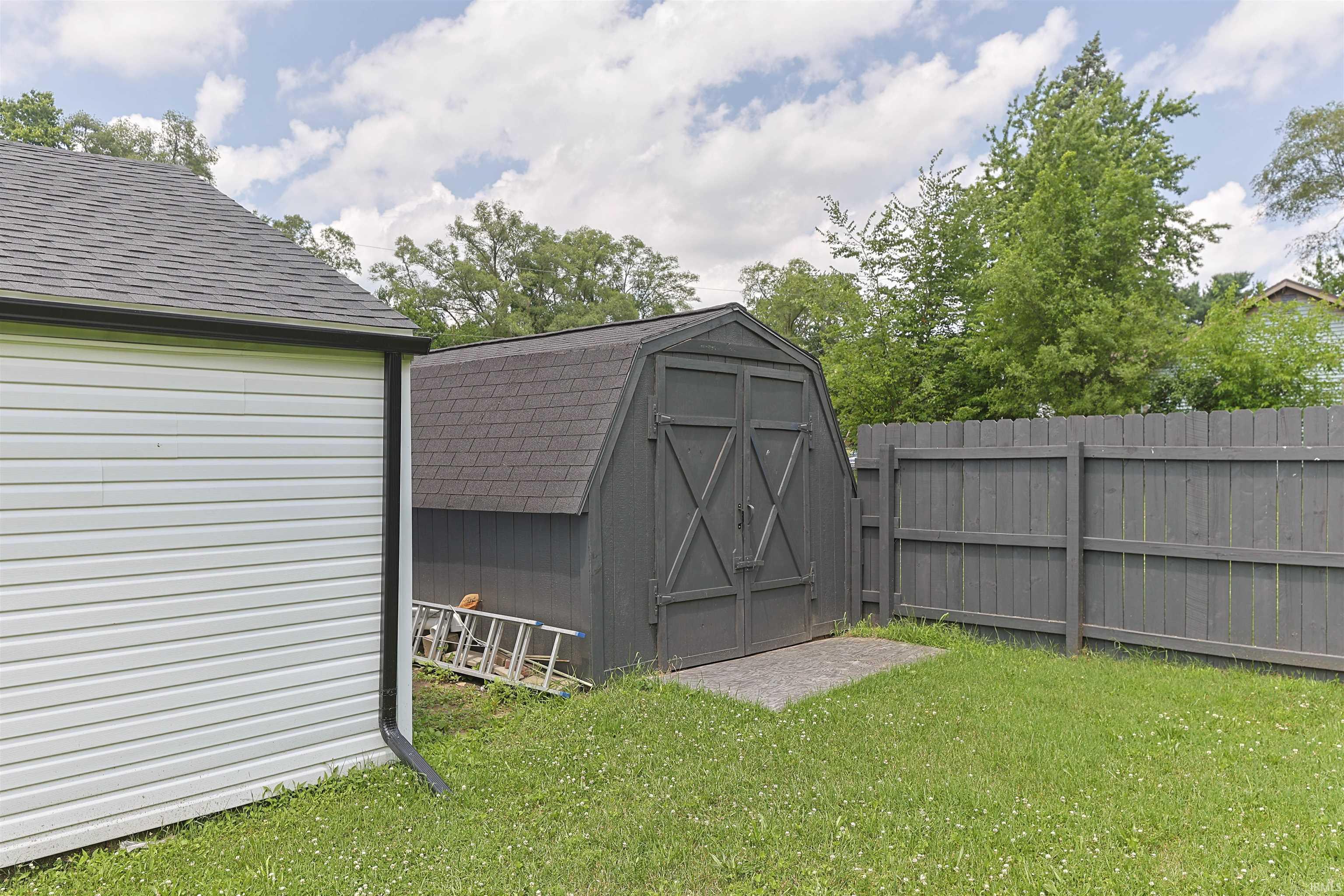 22761 Ardmore Trail South Bend IN 46628