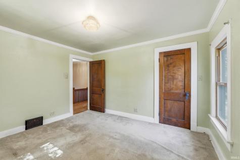 1137 W Oakdale Drive Fort Wayne IN 46807