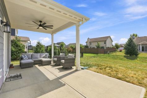 5573 Stone Grove Court Mccordsville IN 46055