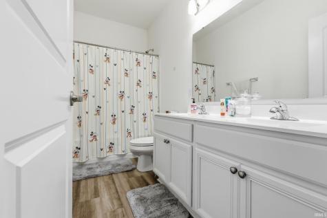 5573 Stone Grove Court Mccordsville IN 46055