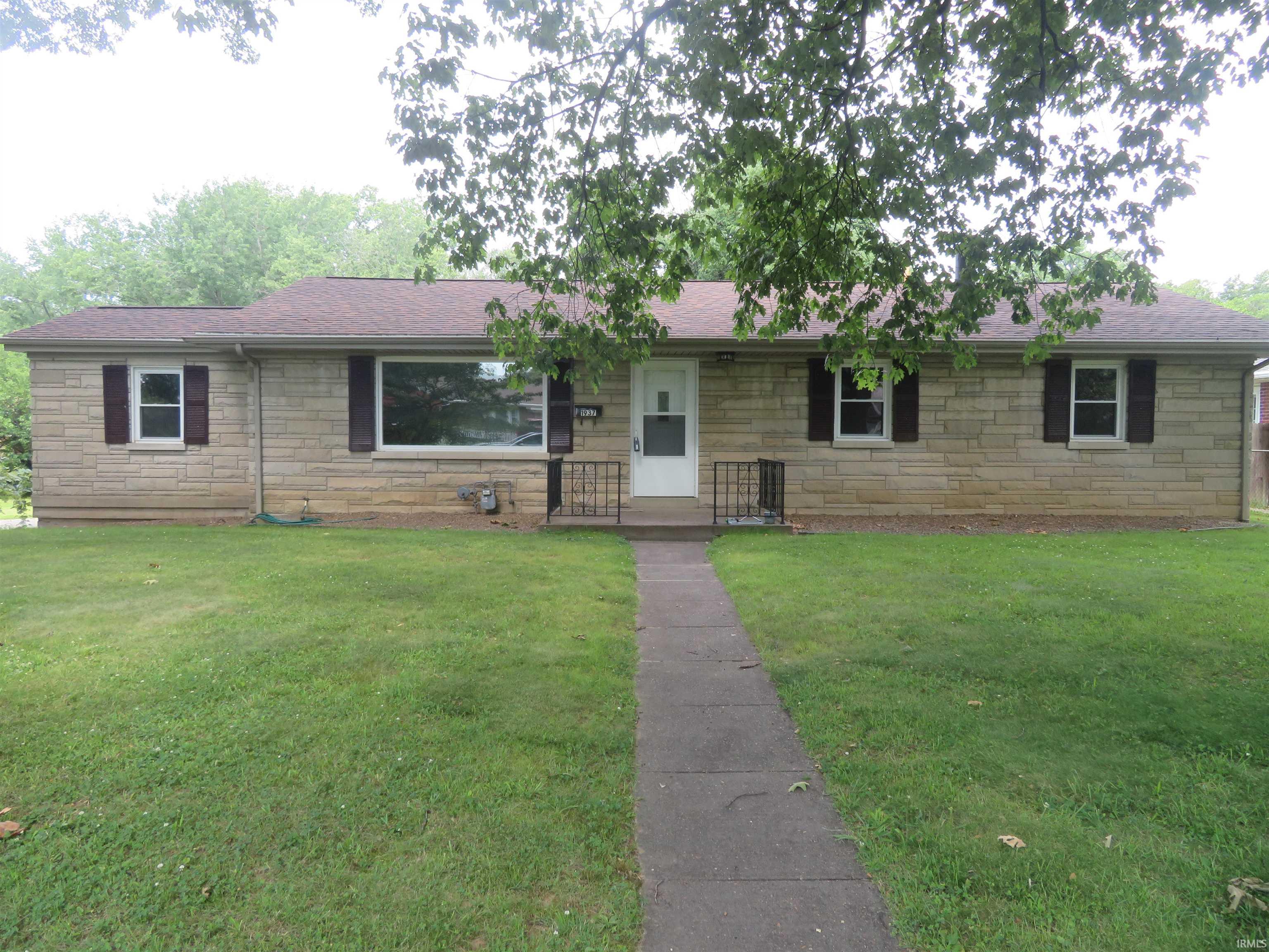 1937 S Walnut Lane Evansville IN 47714