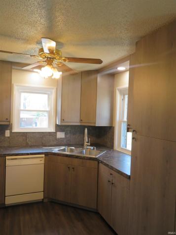 1937 S Walnut Lane Evansville IN 47714
