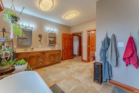 5132 N 600 W Wabash IN 46992